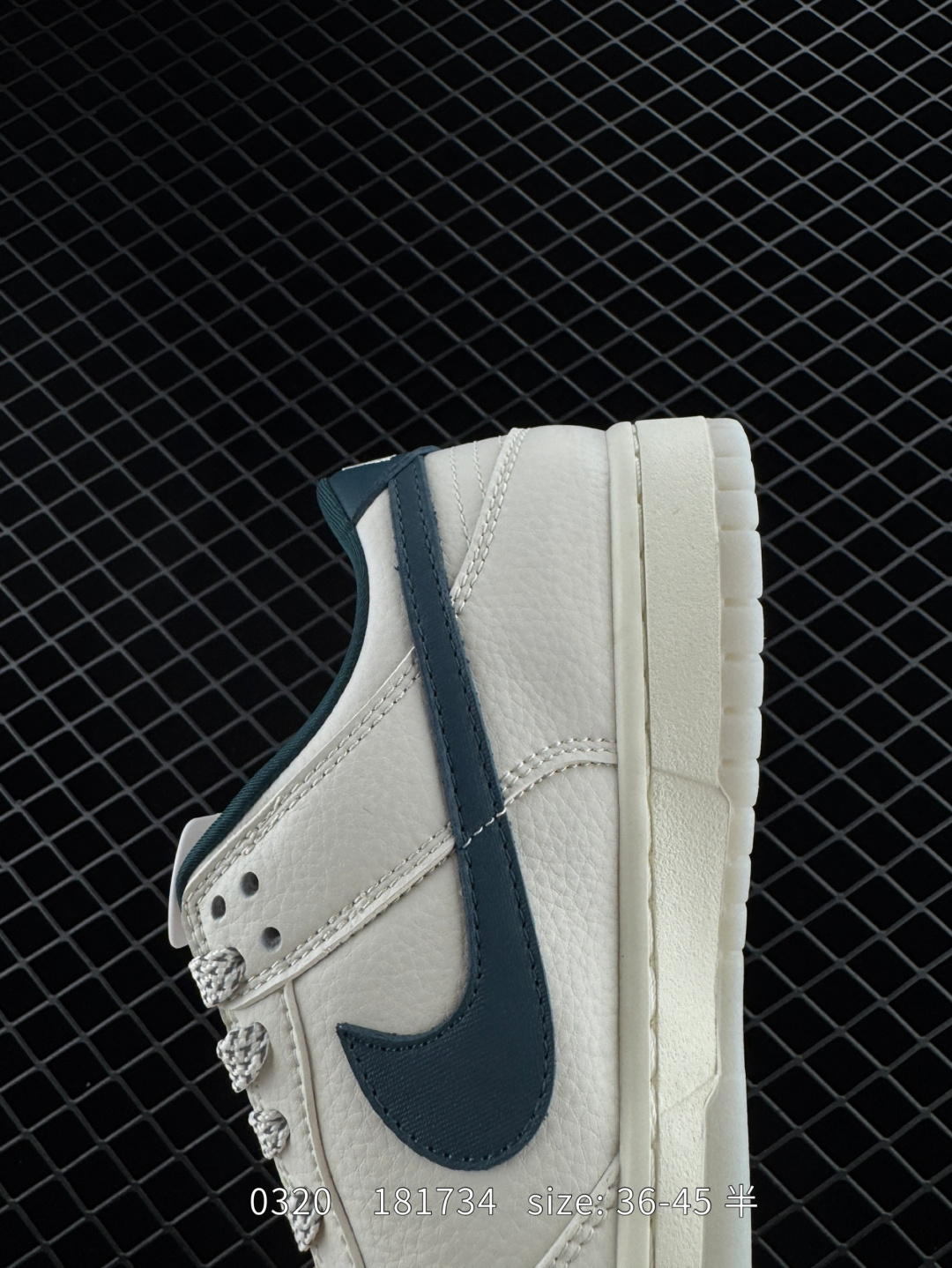 UNDEFEATED x Travis Scott x Nike Air Jordan 1 Low OG